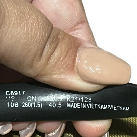 Coach Signature Black and Tan Sandals, Size 10B - Picture 6 of 10